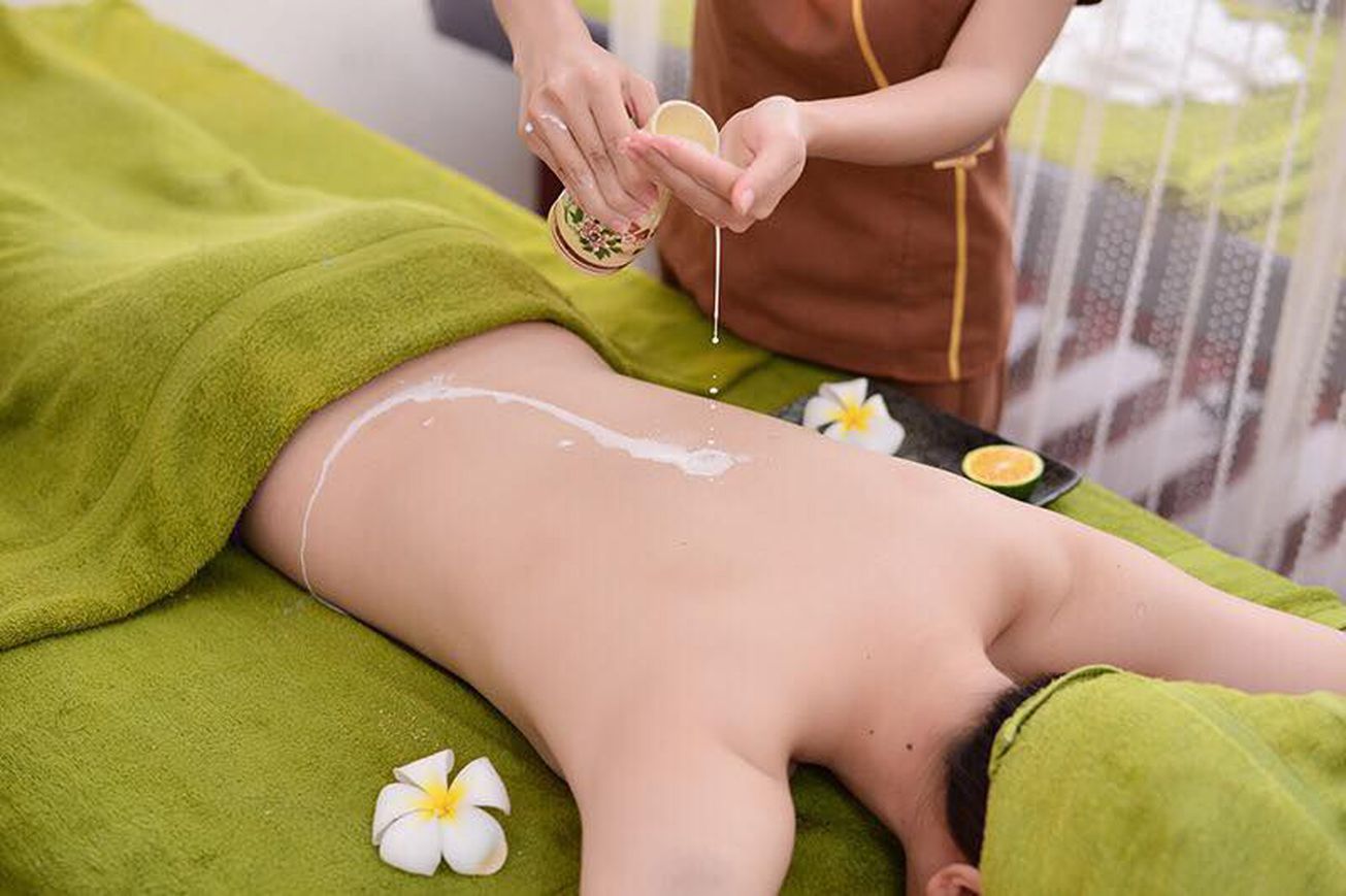 Combo Tắm Trắng 75   Gội 60   XHNC